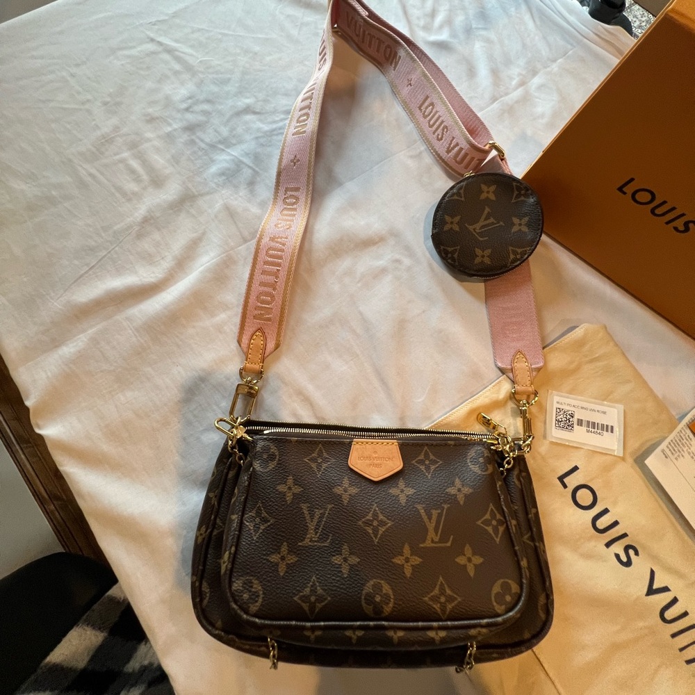 The Multi Pochette Accessoires